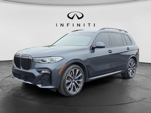 2022 BMW X7 M50i