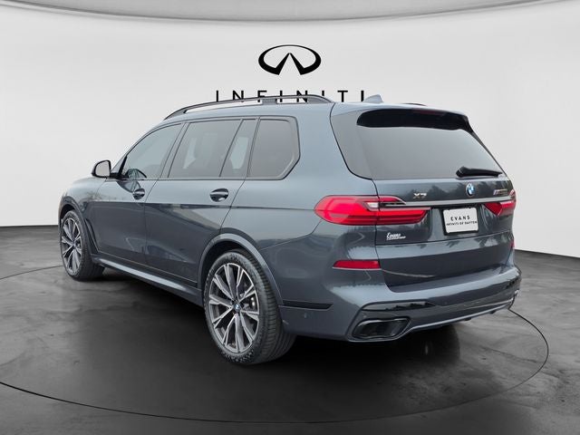 2022 BMW X7 M50i
