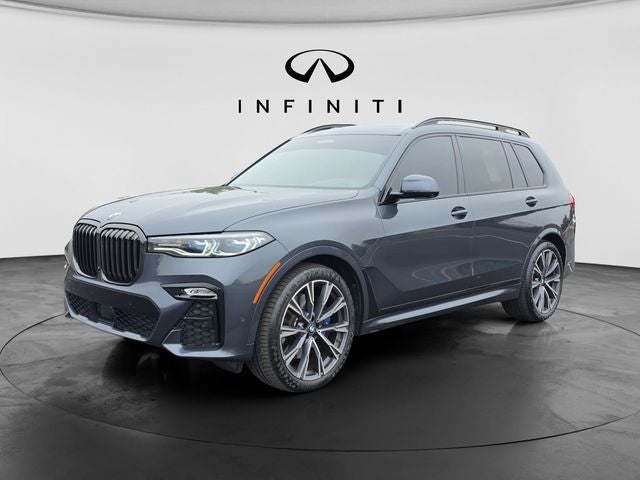2022 BMW X7 M50i