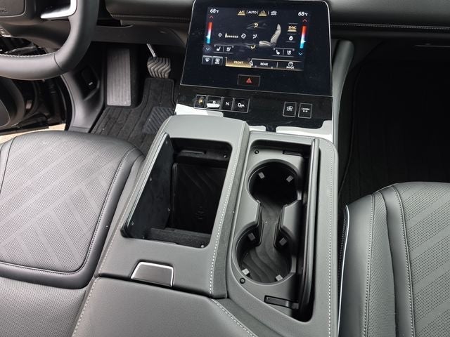 2025 INFINITI QX80 Luxe 4WD