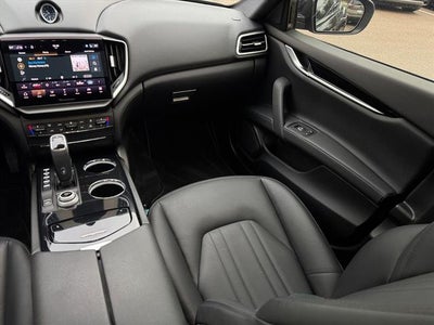 2023 Maserati Ghibli Modena Q4