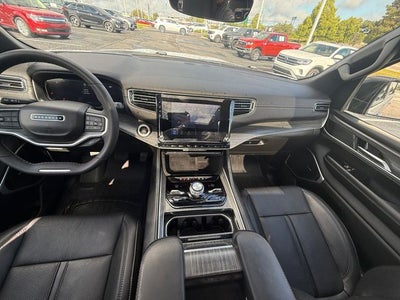 2023 Jeep Wagoneer Series III
