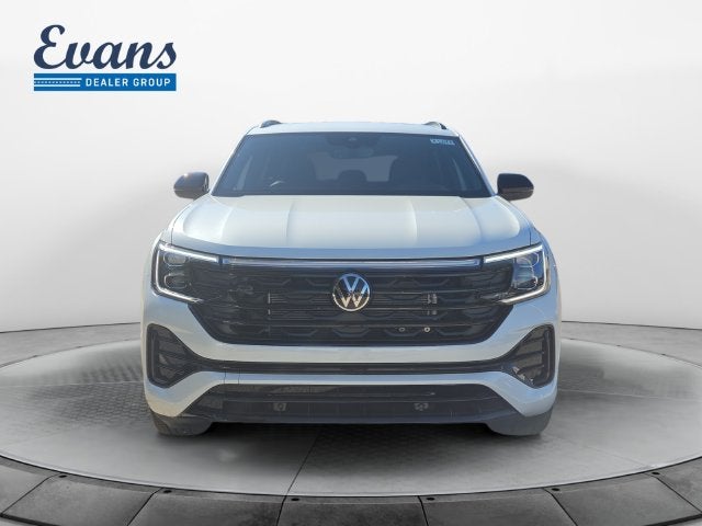 2026 Volkswagen Atlas Cross Sport 2.0T SEL R-Line Black