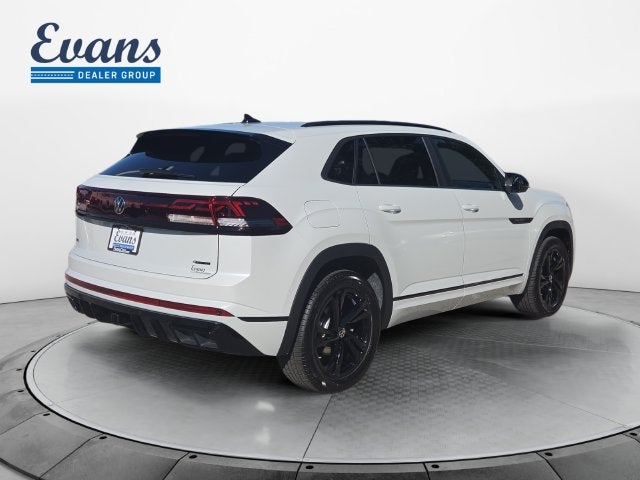 2026 Volkswagen Atlas Cross Sport 2.0T SEL R-Line Black