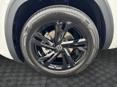 2026 Volkswagen Atlas Cross Sport 2.0T SEL R-Line Black