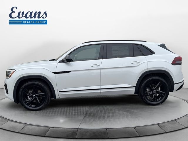 2026 Volkswagen Atlas Cross Sport 2.0T SEL R-Line Black