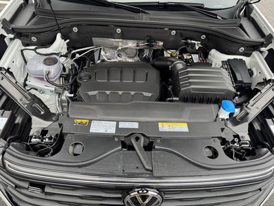 2026 Volkswagen Atlas Cross Sport 2.0T SEL R-Line Black