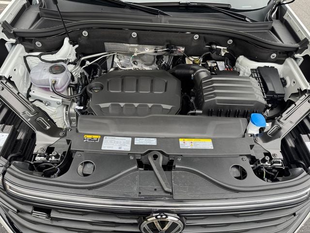 2026 Volkswagen Atlas Cross Sport 2.0T SEL R-Line Black