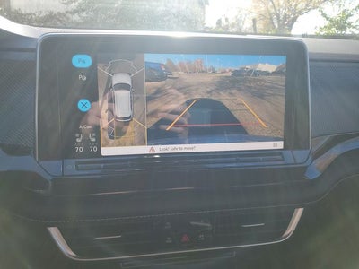 2026 Volkswagen Atlas Cross Sport 2.0T SEL Premium R-Line