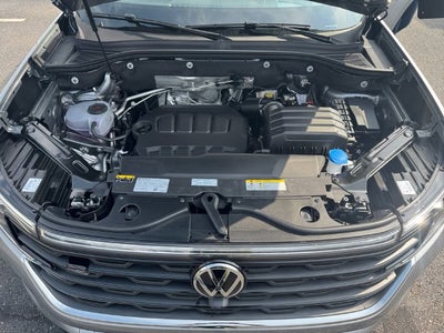 2026 Volkswagen Atlas Cross Sport 2.0T SEL Premium R-Line