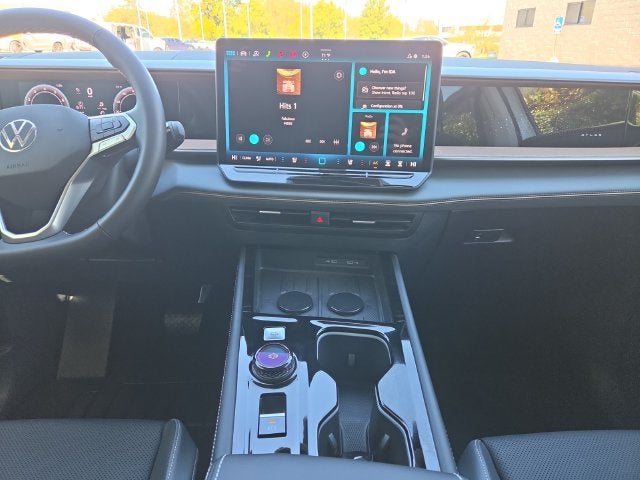 2027 Volkswagen Atlas 2.0T SE w/ Technology