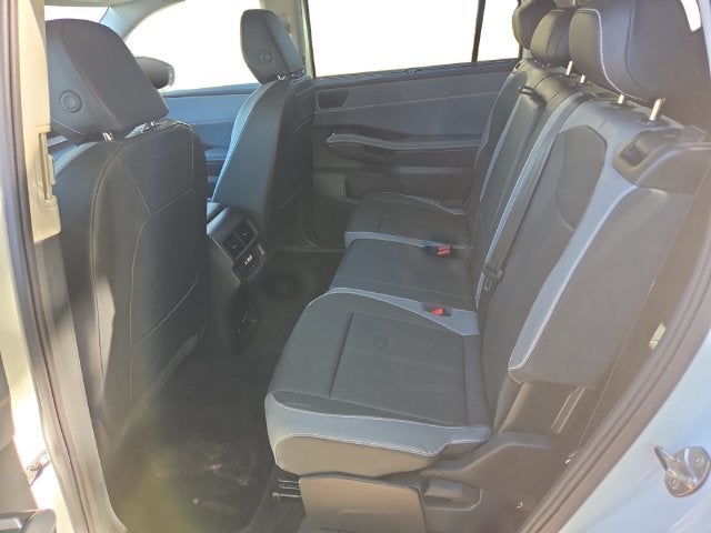 2027 Volkswagen Atlas 2.0T SE w/ Technology