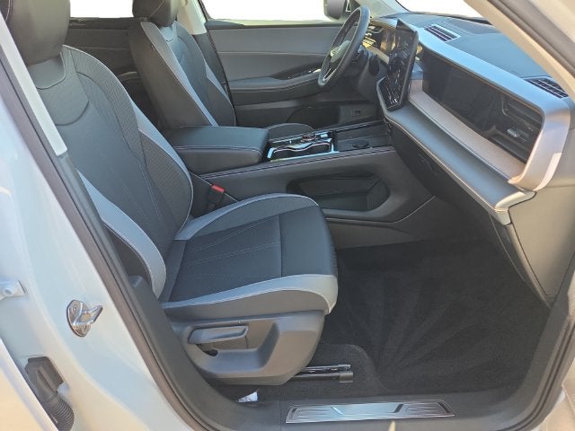 2027 Volkswagen Atlas 2.0T SE w/ Technology