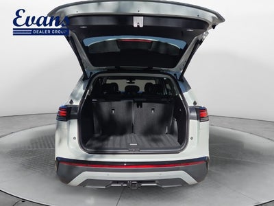 2027 Volkswagen Atlas 2.0T SE w/ Technology