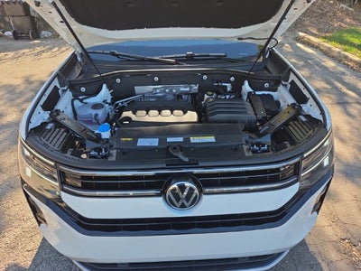 2027 Volkswagen Atlas 2.0T SE w/ Technology