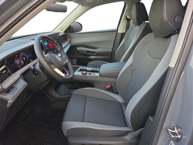 2027 Volkswagen Atlas 2.0T SE w/ Technology