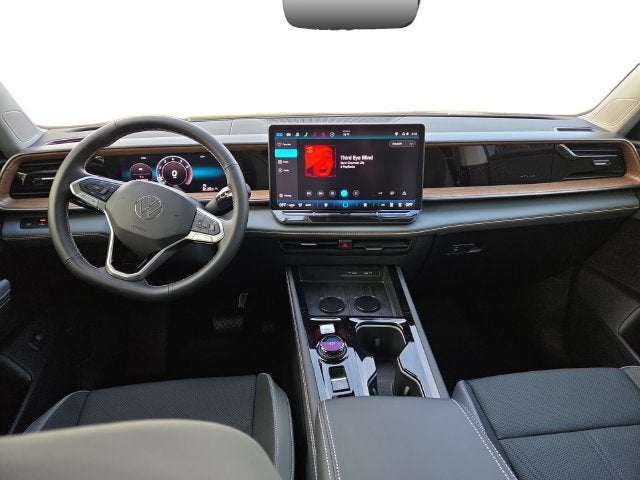 2027 Volkswagen Atlas 2.0T SE w/ Technology