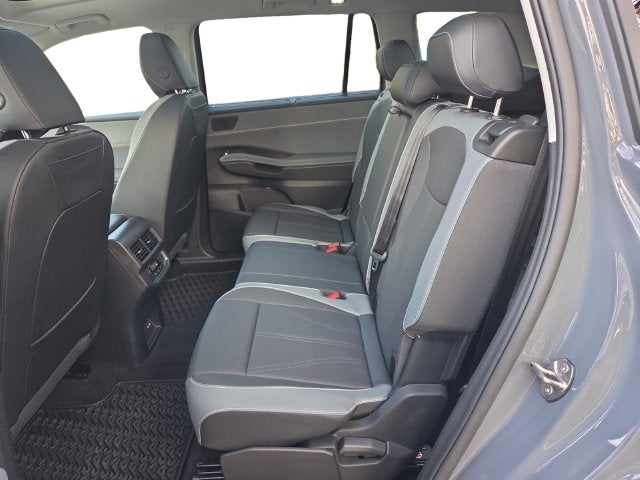 2027 Volkswagen Atlas 2.0T SE w/ Technology