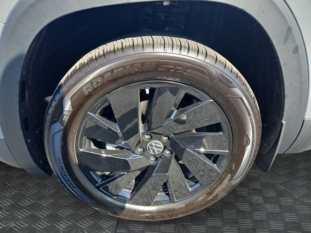 2026 Volkswagen Atlas 2.0T SE w/ Technology