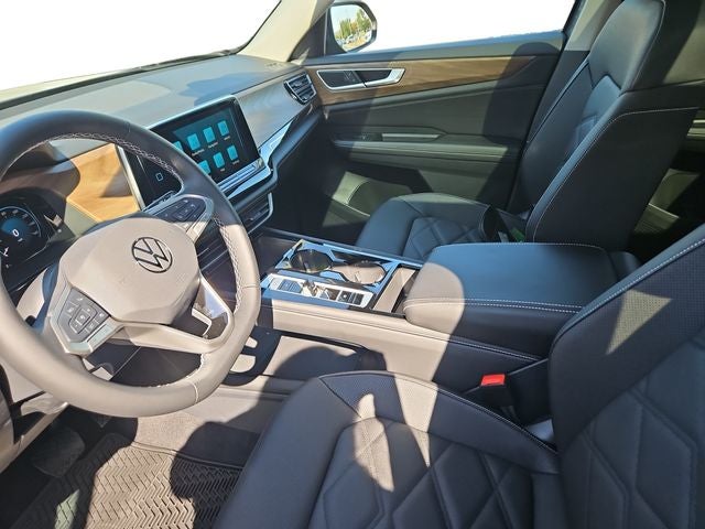 2026 Volkswagen Atlas 2.0T SE w/ Technology