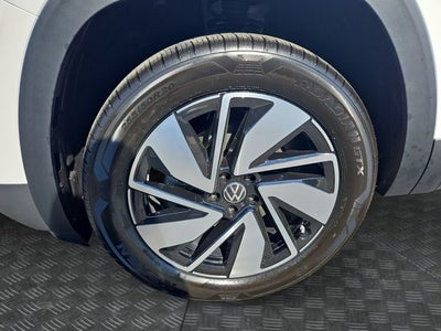 2026 Volkswagen Atlas 2.0T SE w/ Technology