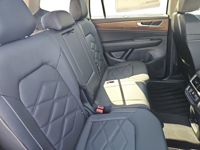 2026 Volkswagen Atlas 2.0T SE w/ Technology