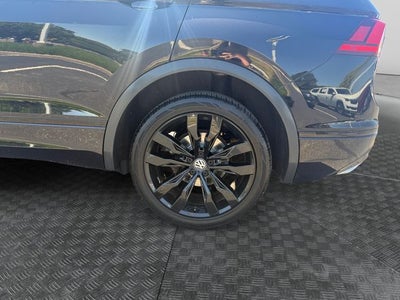 2020 Volkswagen Tiguan 2.0T SE R-Line Black 4Motion