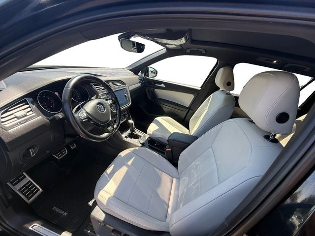 2020 Volkswagen Tiguan 2.0T SE R-Line Black 4Motion
