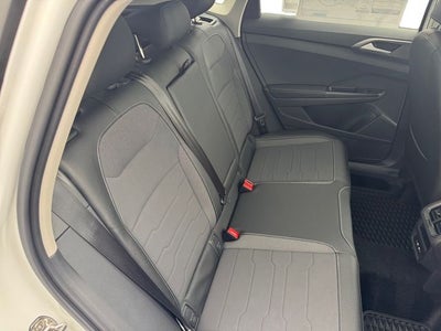 2026 Volkswagen Taos 1.5T SE Black