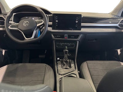 2026 Volkswagen Taos 1.5T SE Black