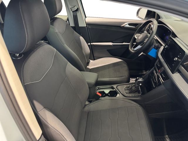 2026 Volkswagen Taos 1.5T SE Black