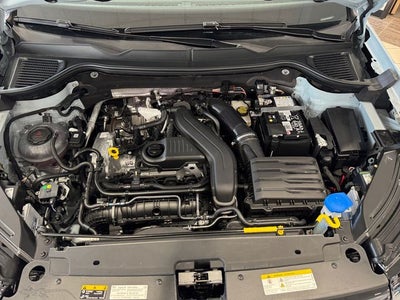 2026 Volkswagen Taos 1.5T SE Black