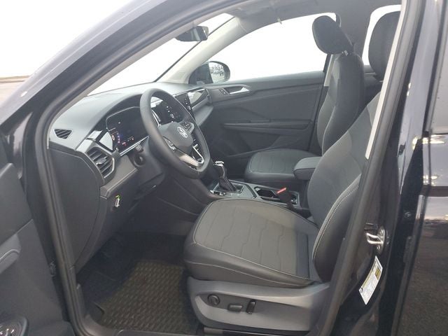 2026 Volkswagen Taos 1.5T SE Black