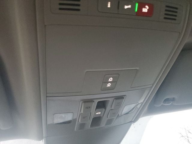 2026 Volkswagen Taos 1.5T SE Black