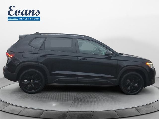 2026 Volkswagen Taos 1.5T SE Black