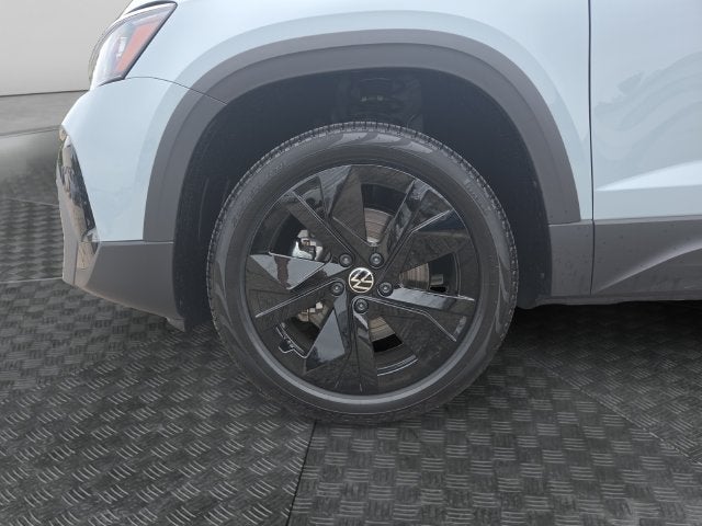 2026 Volkswagen Taos 1.5T SE Black