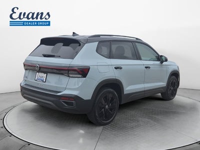 2026 Volkswagen Taos 1.5T SE Black