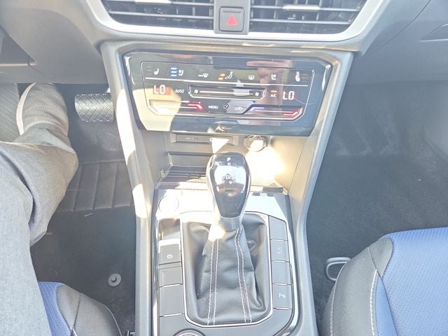 2025 Volkswagen Taos 1.5T SEL