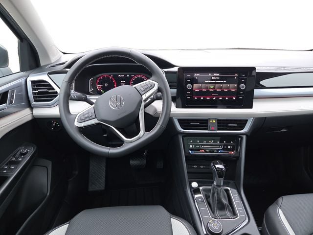 2026 Volkswagen Taos 1.5T SEL