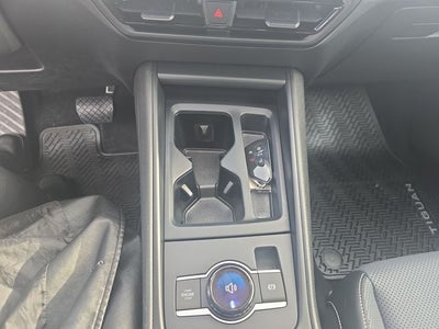 2025 Volkswagen Tiguan 2.0T SE