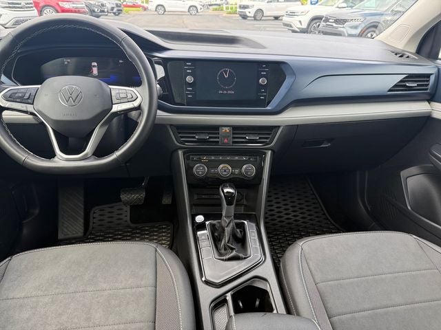 2024 Volkswagen Taos 1.5T SE