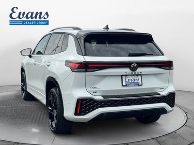 2026 Volkswagen Tiguan 2.0T SE R-Line Black