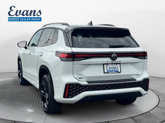 2026 Volkswagen Tiguan 2.0T SE R-Line Black