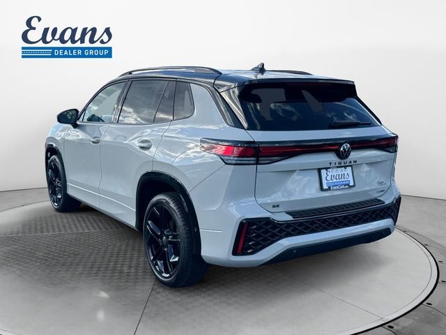 2026 Volkswagen Tiguan 2.0T SE R-Line Black