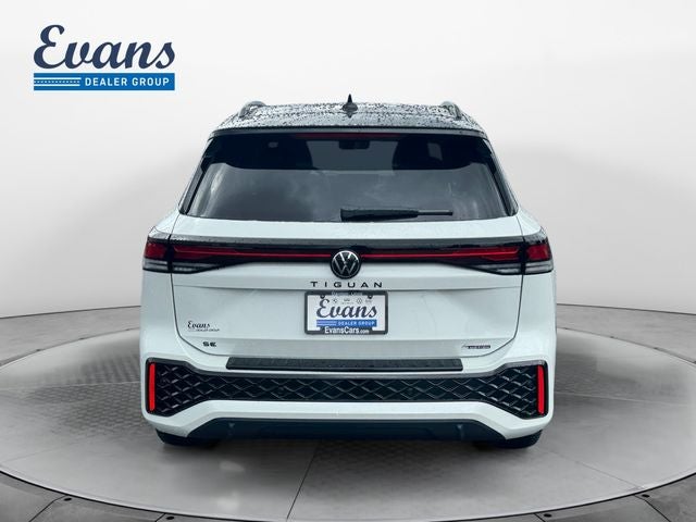 2026 Volkswagen Tiguan 2.0T SE R-Line Black