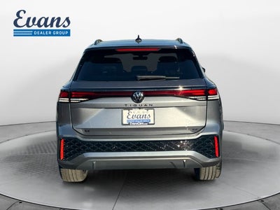 2026 Volkswagen Tiguan 2.0T SE R-Line Black