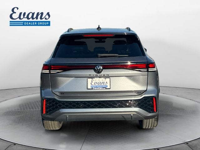 2026 Volkswagen Tiguan 2.0T SE R-Line Black
