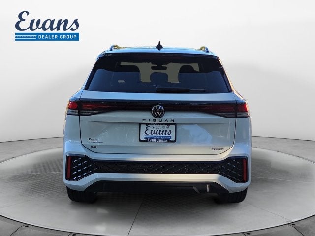 2026 Volkswagen Tiguan 2.0T SE R-Line Black