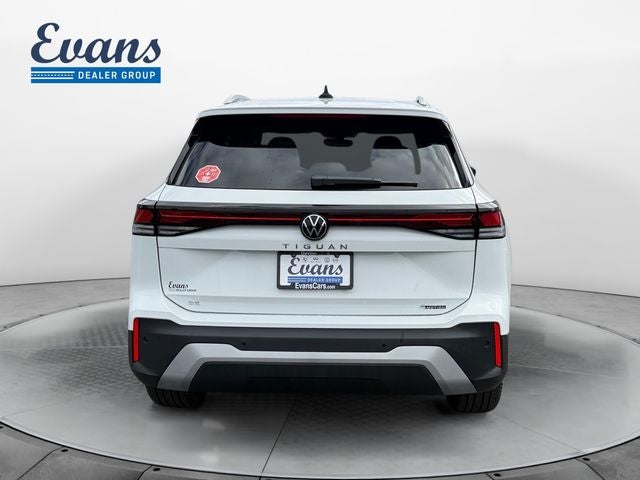 2025 Volkswagen Tiguan 2.0T SE