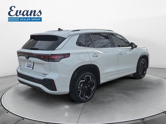 2026 Volkswagen Tiguan 2.0T SEL R-Line